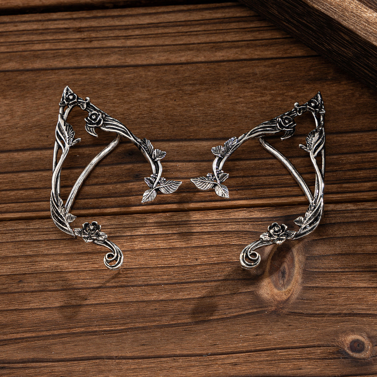 Vintage Rose Vine Ear Cuff Earrings - Alloy - alternate view 4